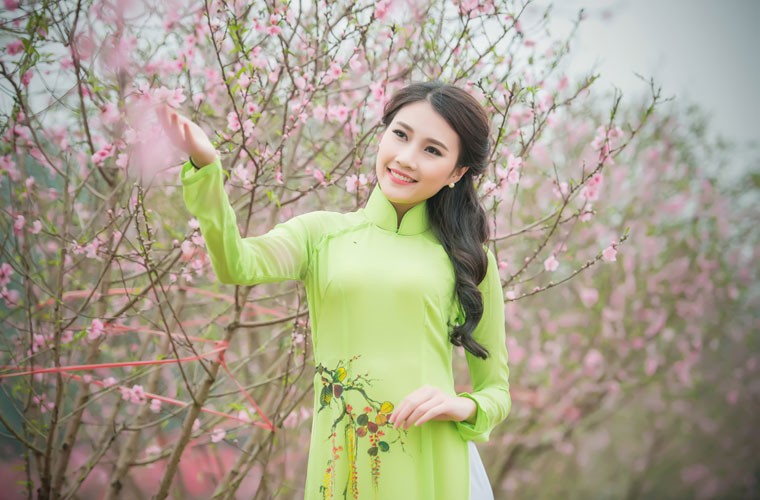 Top 5 HHVN Thanh Tu khoe sac giua vuon xuan-Hinh-10